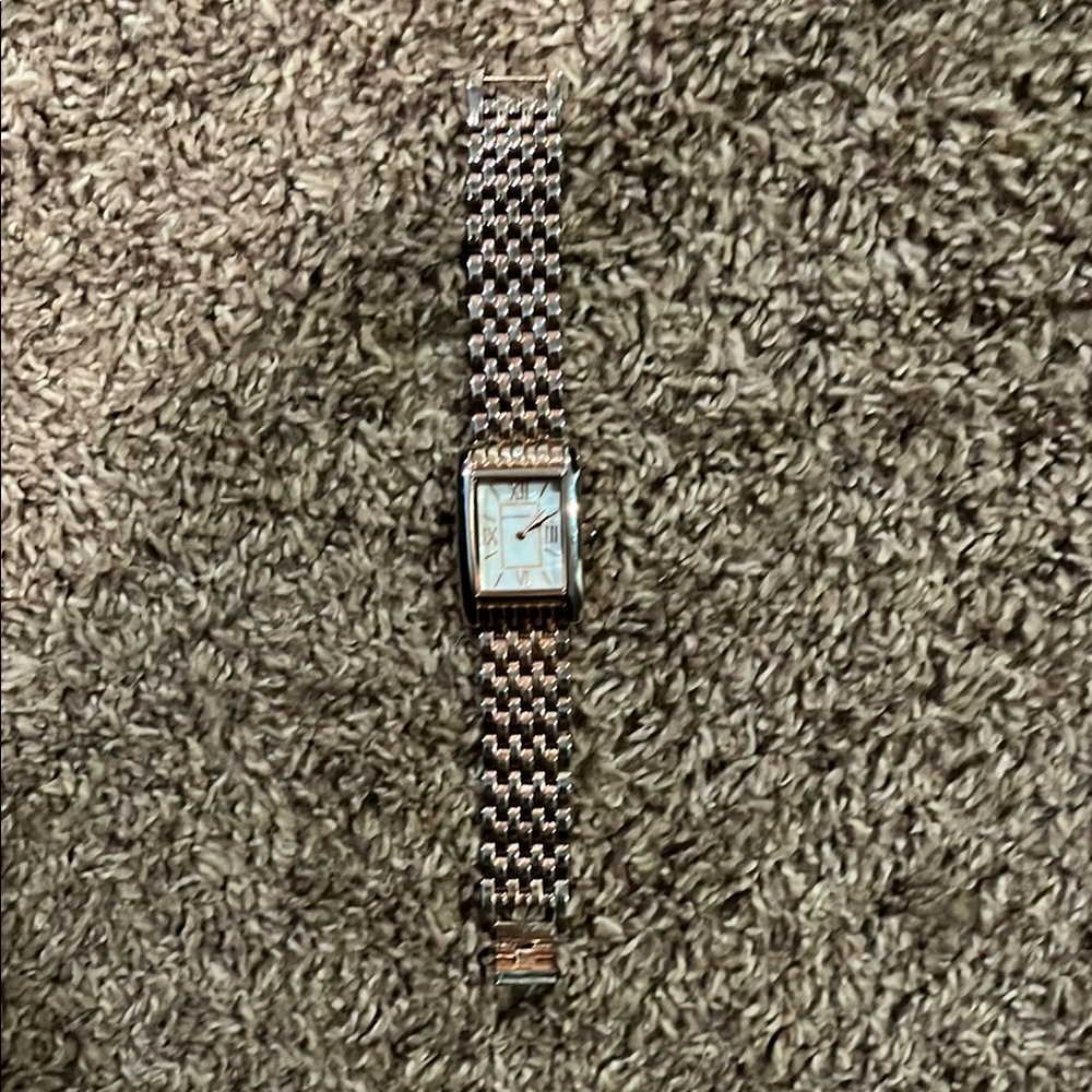 Chic Rectangular Watch - image 1